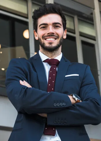 Our Financial Experts The Team  Member Solution. - 巅峰国际